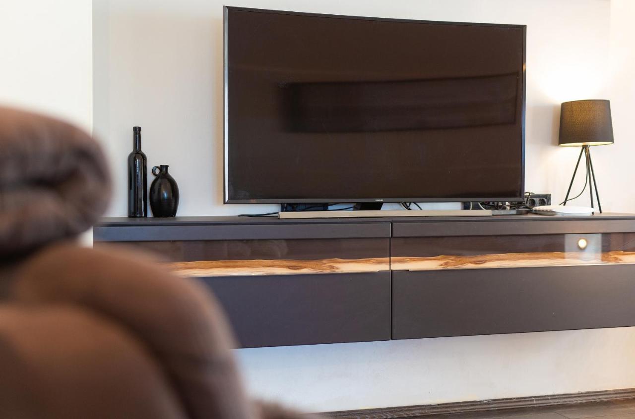 Luxury Apartments Vanessa, נייביצה מראה חיצוני תמונה