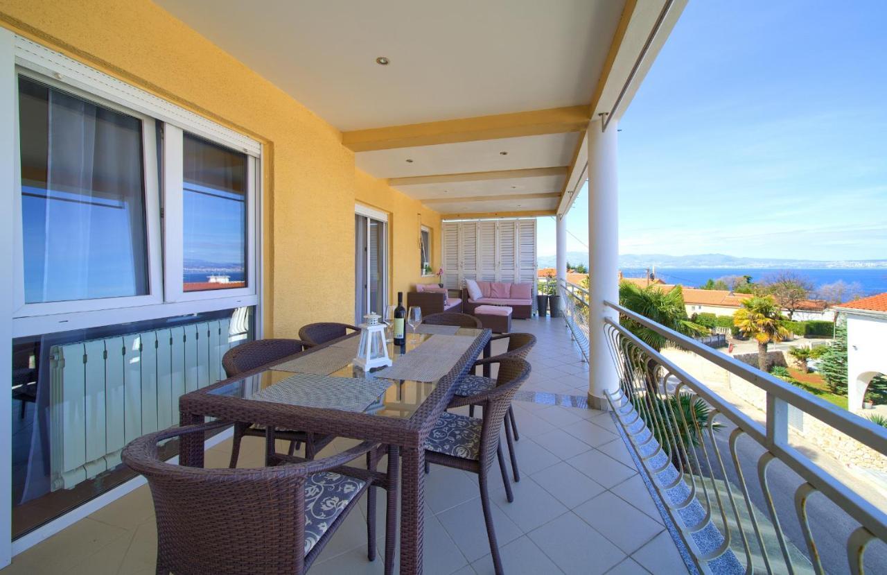 Luxury Apartments Vanessa, נייביצה מראה חיצוני תמונה