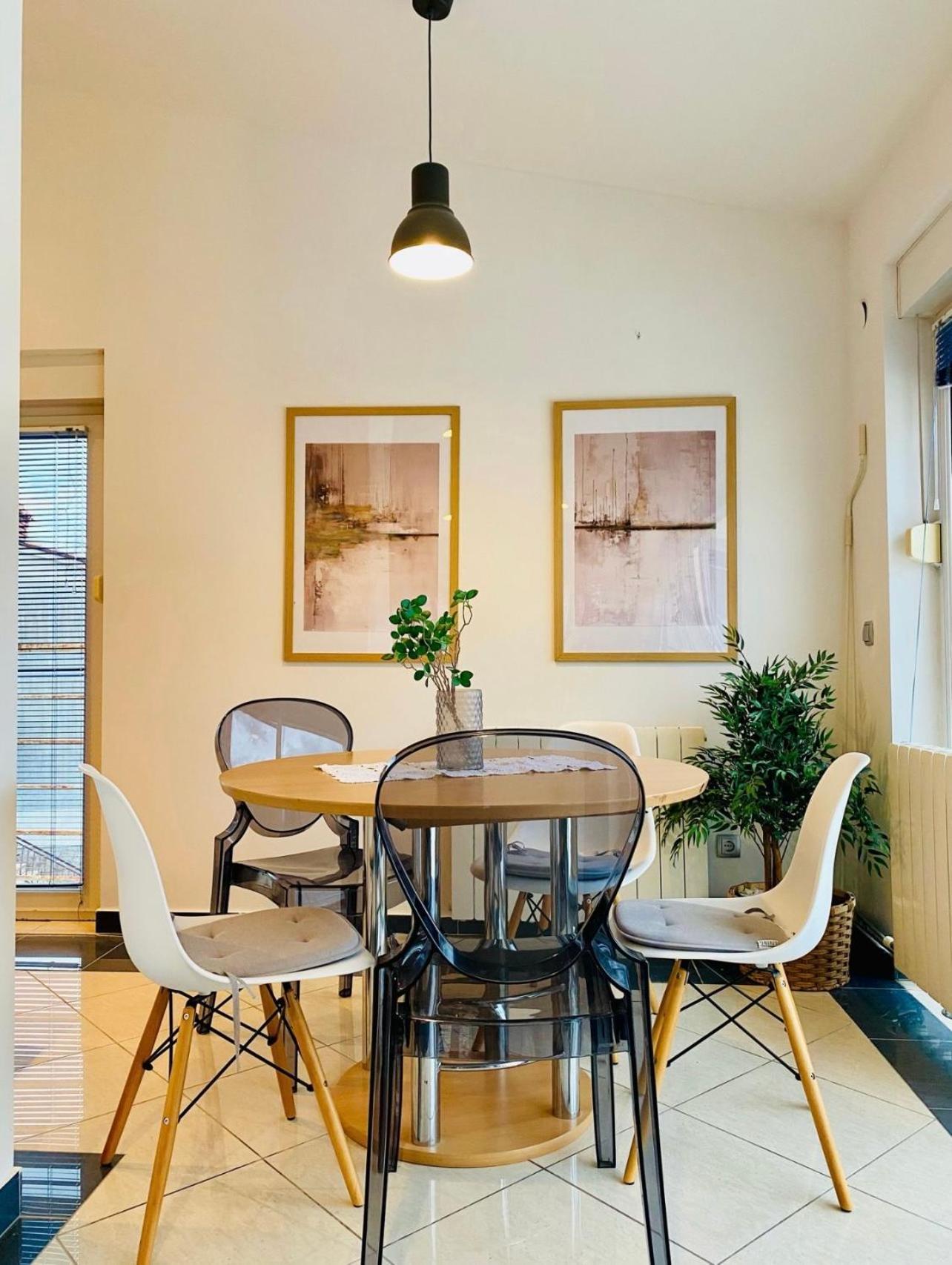 Luxury Apartments Vanessa, נייביצה מראה חיצוני תמונה