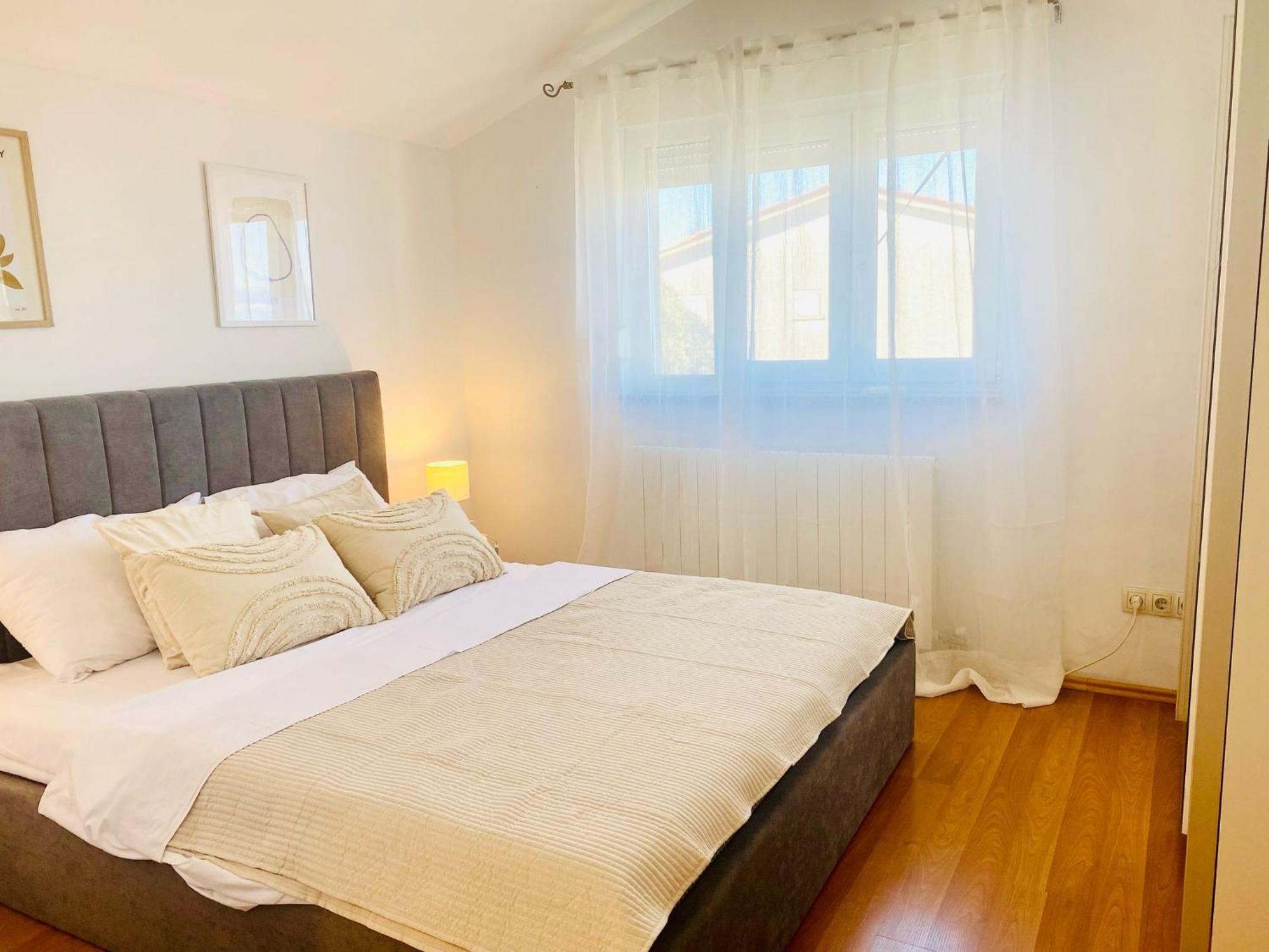 Luxury Apartments Vanessa, נייביצה מראה חיצוני תמונה